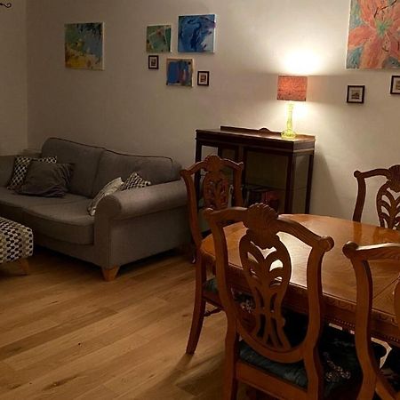 Lovely 3 Bedroom House In The Centre Of 拉文纳姆 外观 照片