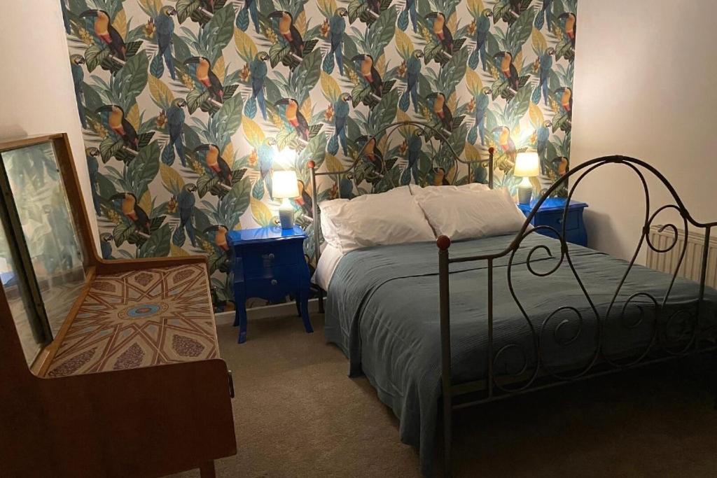 Lovely 3 Bedroom House In The Centre Of 拉文纳姆 外观 照片